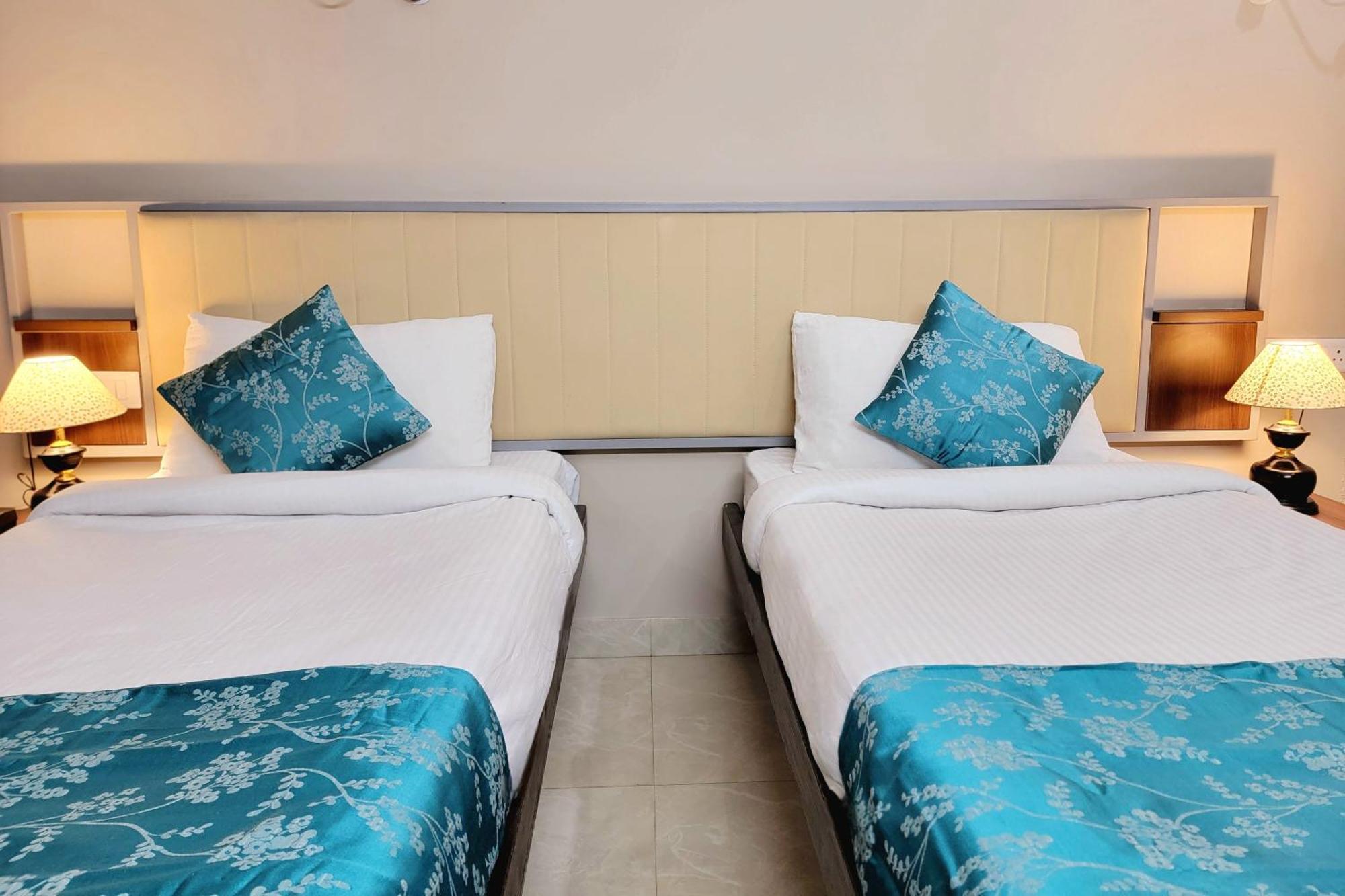 Vamsor Heights 1047 Hotel Gurgaon Exterior foto